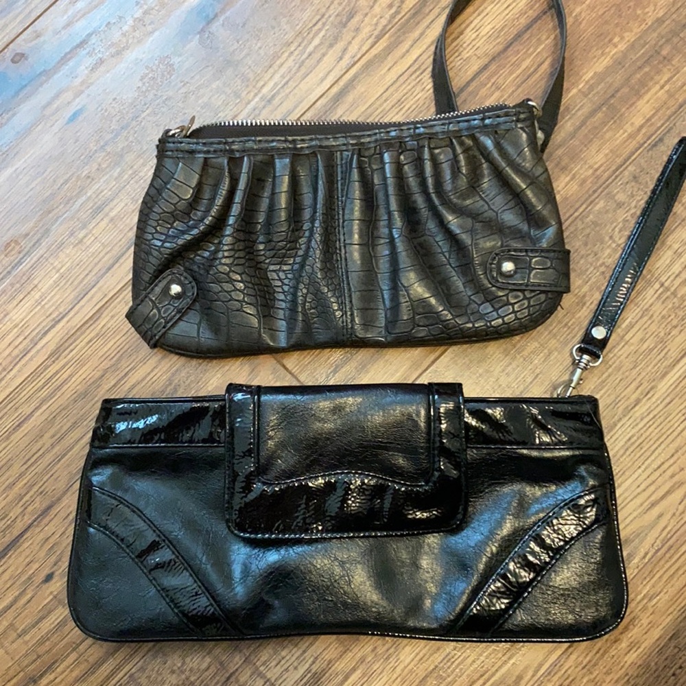 Two clutches - Picture 1 of 5